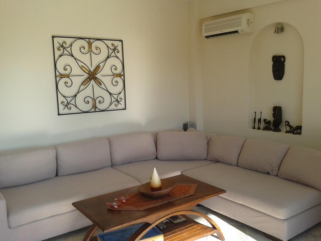 Marvelous House By The Sea Villa Vouliagmeni Lake Bagian luar foto